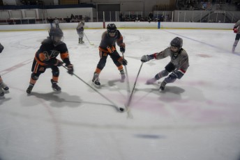 Philadelphia Junior Flyers vs Sara-Placid Lakers