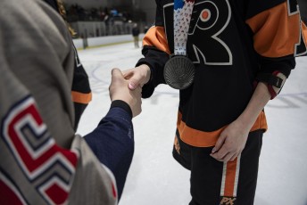 Philadelphia Junior Flyers vs Sara-Placid Lakers